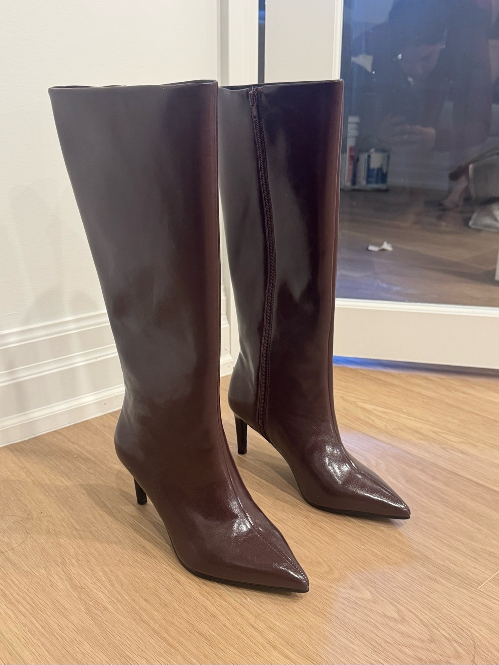 Women's Tall Pointed-Toe Leather Boots - Burgundy